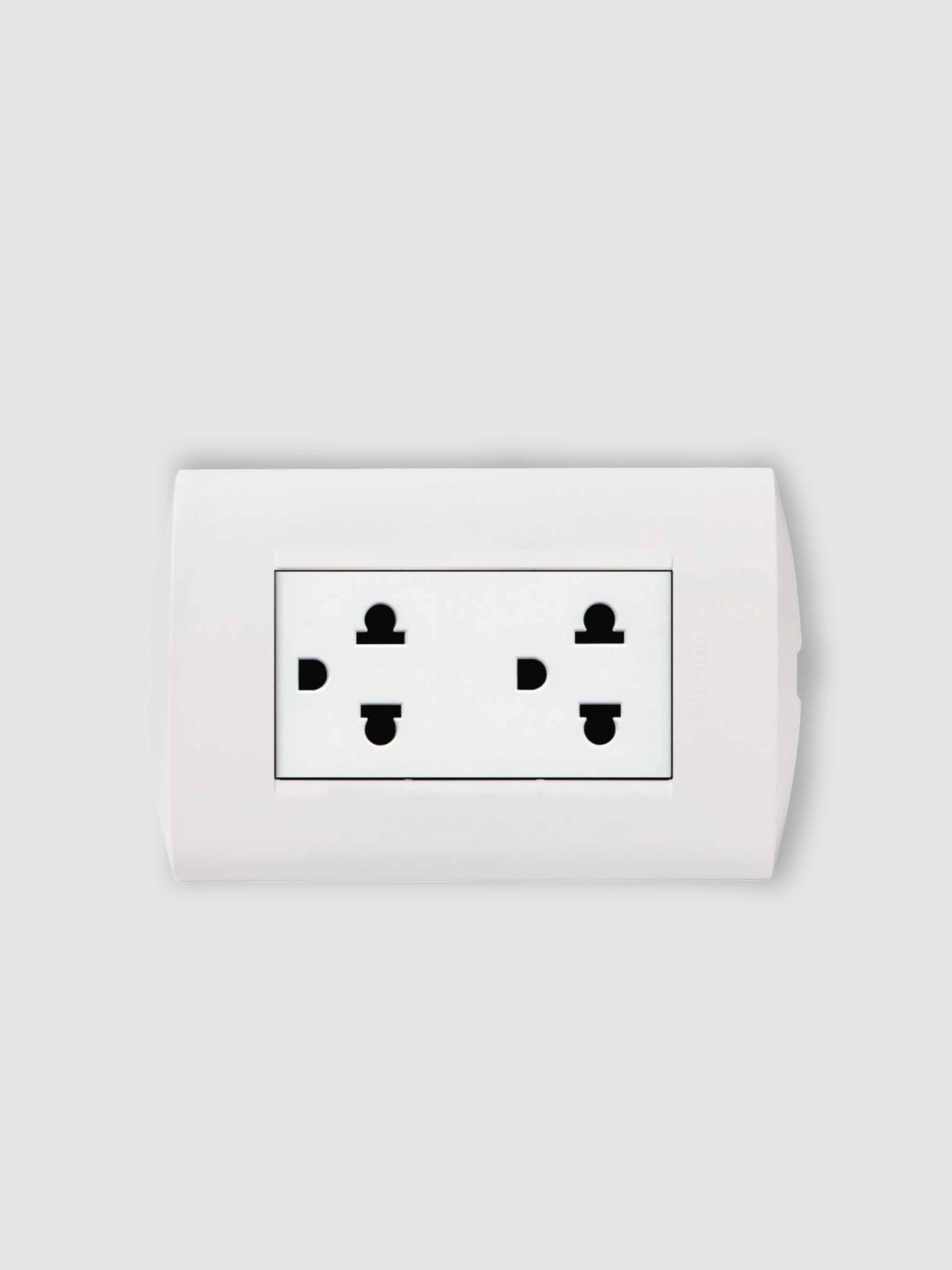 Tomacorriente Doble Universal Blanco 2P+T 16A 250V Placa Blanca